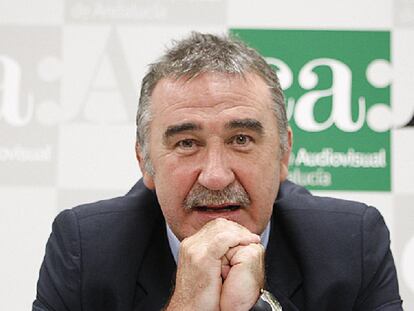 Juan Montabes, antes de la entrevista, el pasado jueves en la sede del Consejo Audiovisual.