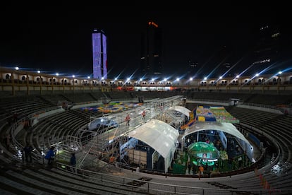 Vista general de la Feria del Millón durante su inauguración en la Plaza de Toros La Santamaría, el 29 de septiembre.