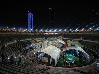 Vista general de la Feria del Millón durante su inauguración en la Plaza de Toros La Santamaría, el 29 de septiembre.