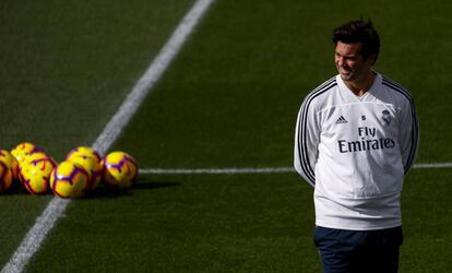 Solari, en el entrenamiento del Madrid.