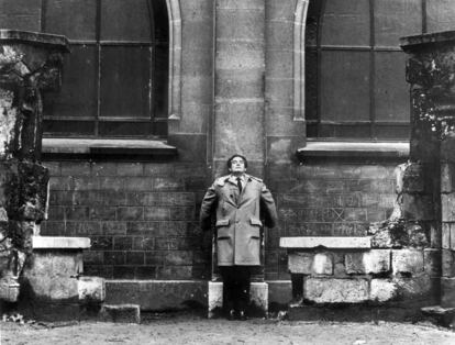 El escritor Octavio Paz, en Madrid en los a&ntilde;os sesenta.