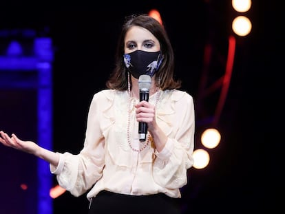 La delegada de Cultura del Ayuntamiento de Madrid, Andrea Levy, en la presentación del XI Festival Internacional de Magia de Madrid, el 24 de febrero de 2021 en el Teatro Price de Madrid.