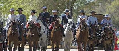 Horses and riders feature prominently at the Feria.