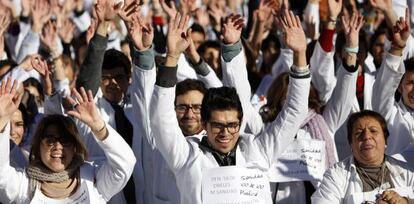 Una de las &#039;mareas blancas&#039; en defensa de la sanidad.