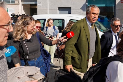 José García Carranza, abogado de Luis Martínez de Irujo, a la salida de los juzgados este jueves en Sanlúcar la Mayor (Sevilla).