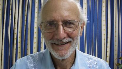 El contratista estadounidense, Alan Gross, en una foto tomada el pasado noviembre en el hospital militar donde est&aacute; preso.