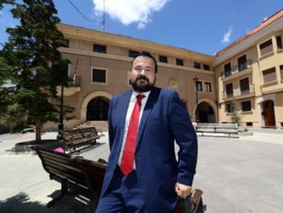 Juan Ramón Amores (PSOE), con una enfermedad incurable, pone fin en La Roda a 32 años de gobiernos de derechas