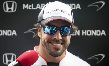 Fernando Alonso en Shanghái, China, este jueves.