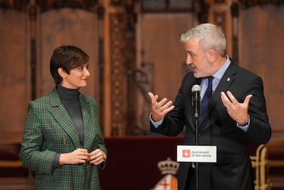 La ministra de Vivienda, Isabel Rodríguez, y el alcalde de Barcelona, Jaume Collboni, este miércoles en Barcelona.