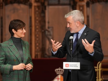 La ministra de Vivienda, Isabel Rodríguez, y el alcalde de Barcelona, Jaume Collboni, este miércoles en Barcelona.