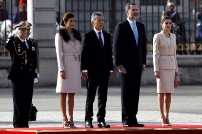 Esta no es la primera vez que la reina Letizia coincide con Juliana Awada en un acto. La otra ocasión vez fue en 2013 en Buenos Aires. En aquel entonces Letizia era princesa de Asturias. Cuatro años después ambas se vuelven a reunir, solo que esta vez en Madrid, en el marco de la visita de Estado del presidente Mauricio Macri realiza a España.