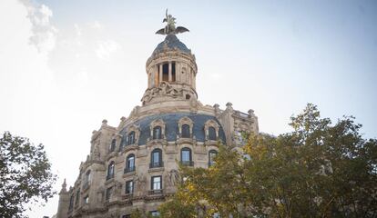 L'edifici de La Unión y el Fénix, al passeig de Gràcia de Barcelona.