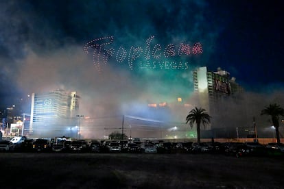 El hotel Tropicana de Las Vegas después de su derrumbe el 9 de octubre.