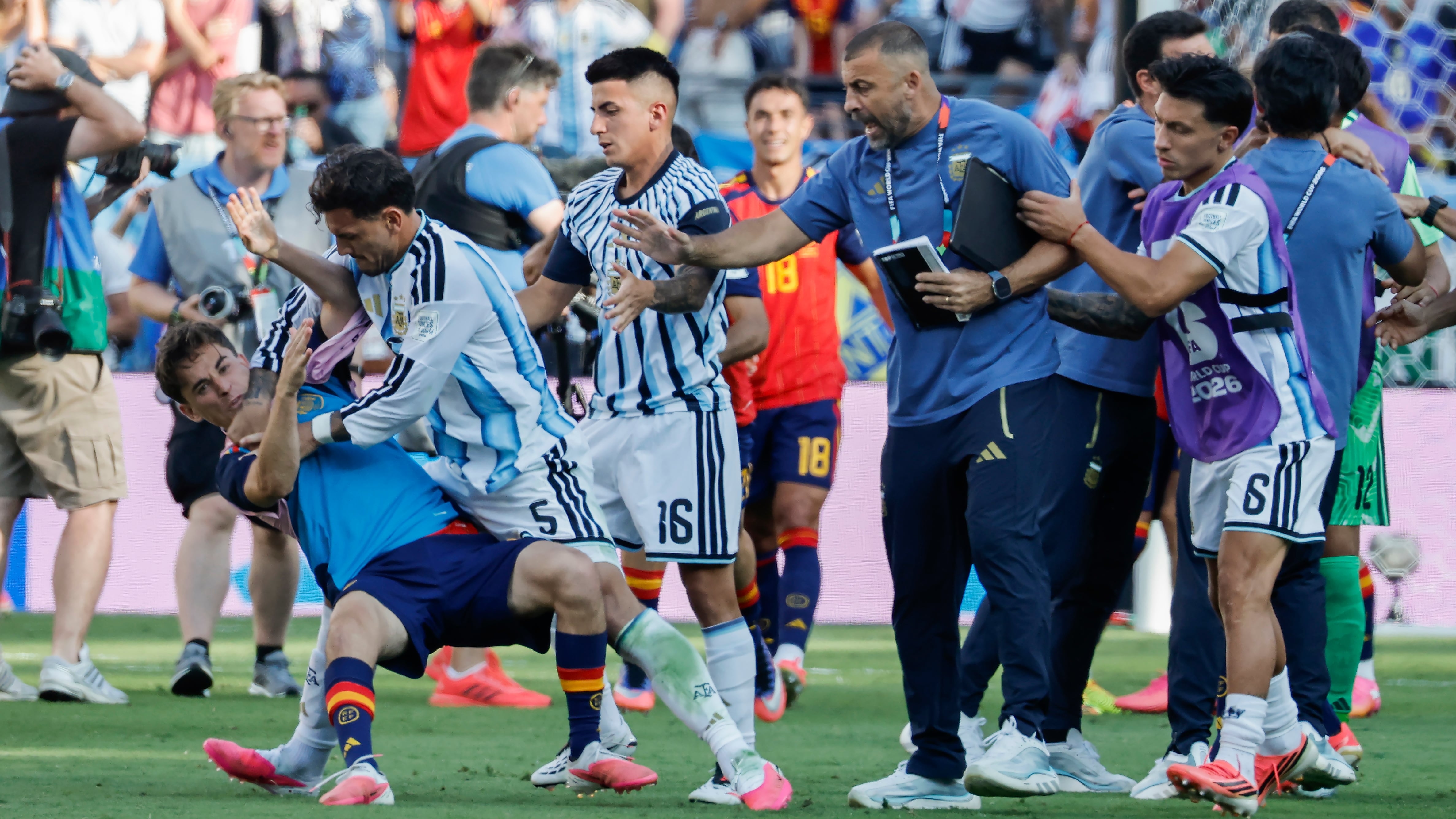 La FIFA ya tiene los informes para investigar el comportamiento de Argentina en la final del Mundial y valorar posibles sanciones
