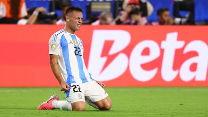 Lautaro Martinez celebra el gol ante Colombia.