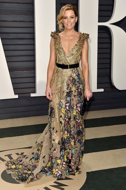 Elizabeth Banks con vestido de Elie Saab.