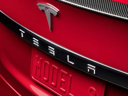 Tesla quiere crear su propio Spotify, de uso exclusivo para sus vehículos