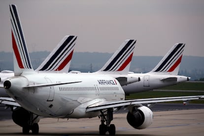 Avión de Air France en el aeropuerto de Charles de Gaulle en París.