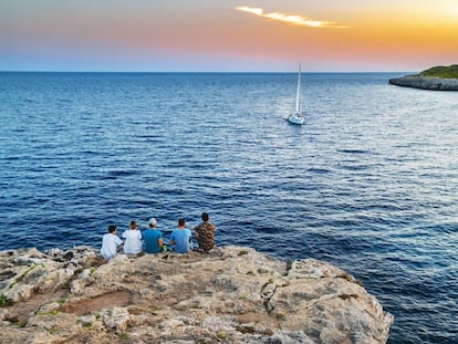 Atardecer en la Punta de Cala Pi, en la embocadura del pequeño arenal del mismo nombre, en la costa sur de la isla de Mallorca. 