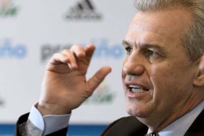 Javier Aguirre, durante la rueda de prensa