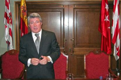 Enrique Cerezo, presidente del Atlético, al término de la Junta de Accionistas.