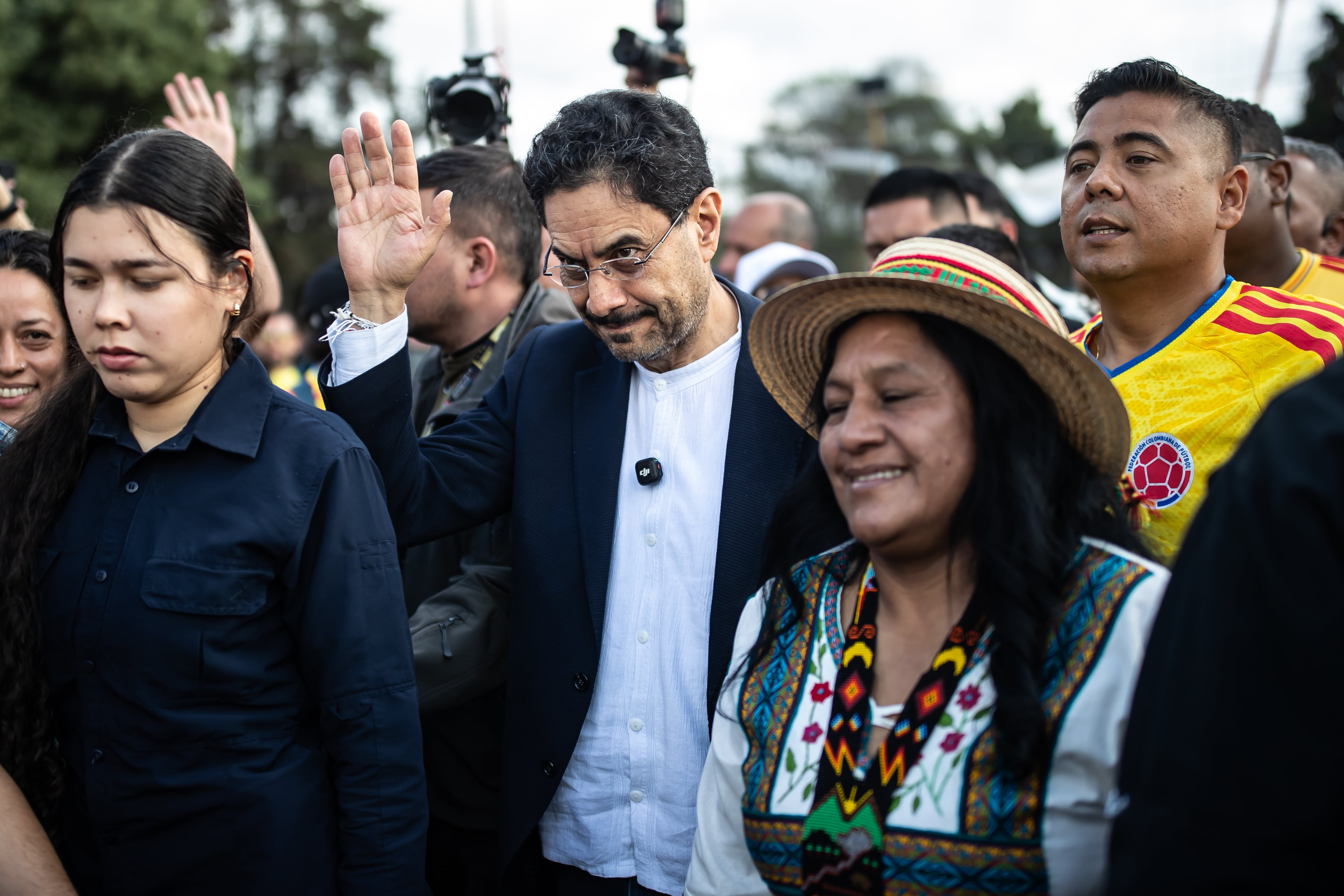 El equipo económico de Cepeda combina experiencia burocrátic