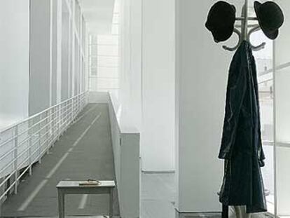 <i>Árbol de ropa</i> (1962-1963), obra de Brecht que se exhibe en el Macba.