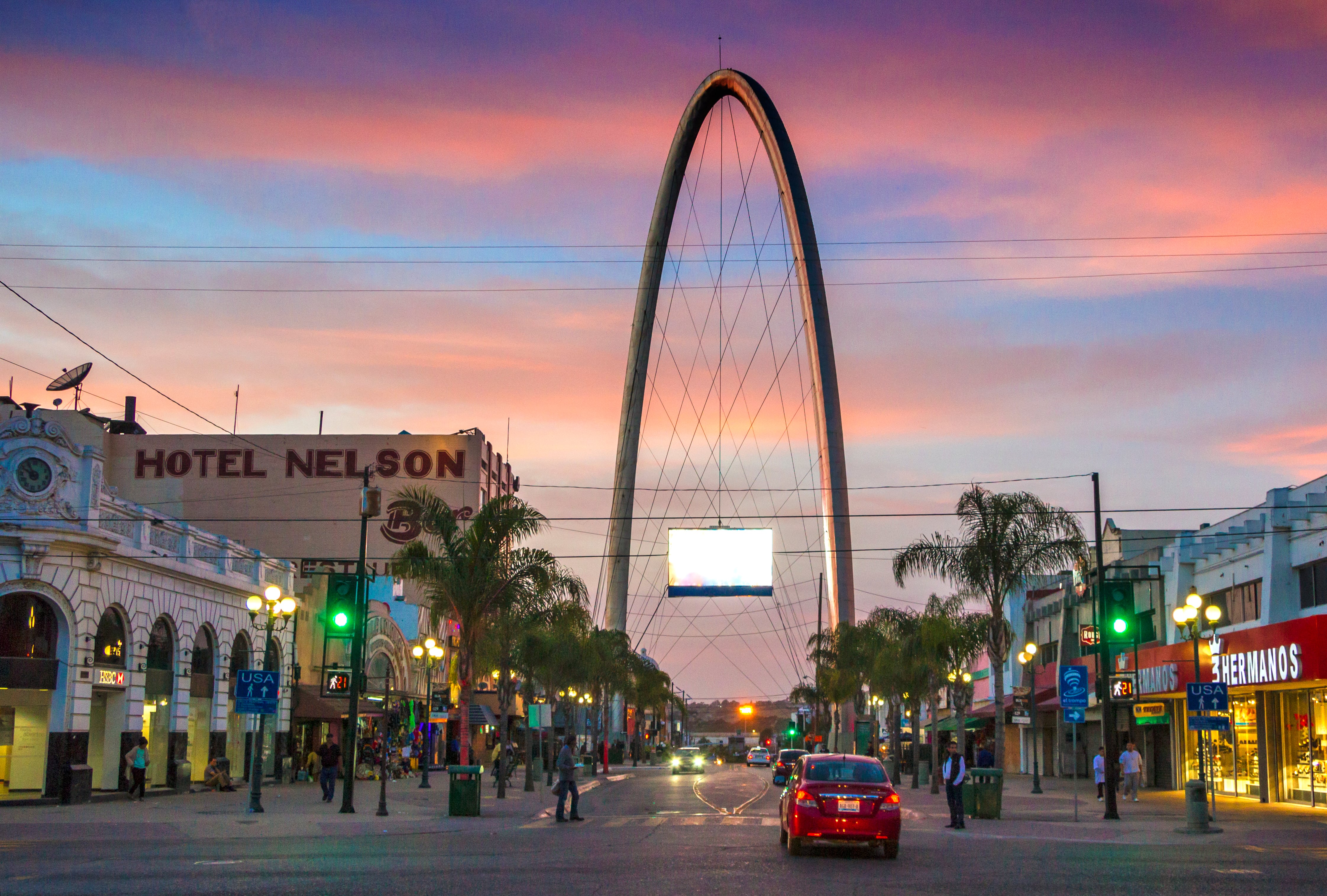 Por bares secretos en la Zona Centro de Tijuana