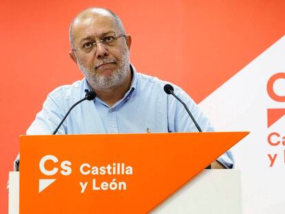 El candidato de Cs a la Junta de Castilla y León, Francisco Igea, en una rueda de prensa.