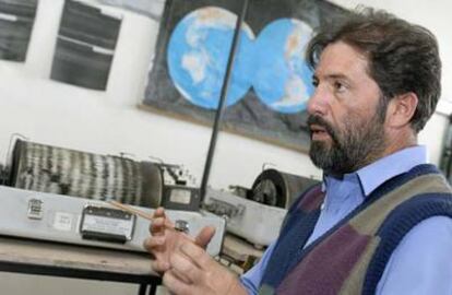 Hugo Yépez, director del Instituto Geofísico de la Escuela Politécnica Nacional de Ecuador, ha informado sobre la situación del volcán Tungurahua.