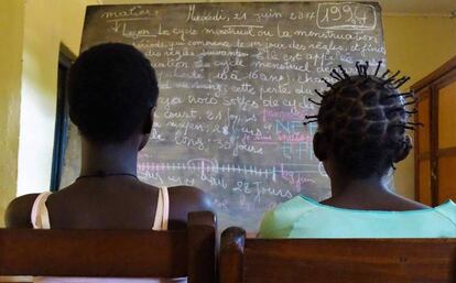Una clase en un orfanato de Bangi (República Centroafricana).