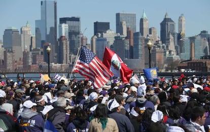 Manifestaci&oacute;n a favor de la reforma en Nueva Jersey, este domingo, frente a la isla de Manhattan. 