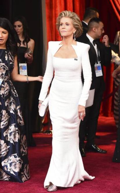 Jane Fonda en la alfombra roja de los Oscar.