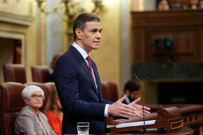 MADRID, 15/11/2023.- el secretario general del PSOE y presidente del Gobierno en funciones, Pedro Sánchez, interviene ante Congreso, donde se celebra el primer día del debate de investidura en el que Sánchez expone su nuevo programa de Gobierno y pide la confianza a la Cámara para revalidar su mandato en la Moncloa, este miércoles en Madrid. EFE/ Juan Carlos Hidalgo
