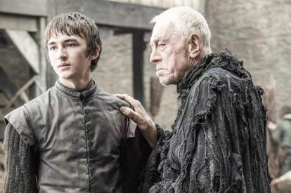 Depois de uma temporada ausente, Bran Stark vai ser um dos protagonistas da história. Na foto, ao lado do Corvo de Três Olhos, interpretado pelo veterano Max Von Sydow, uma das contratações de destaque da nova temporada.