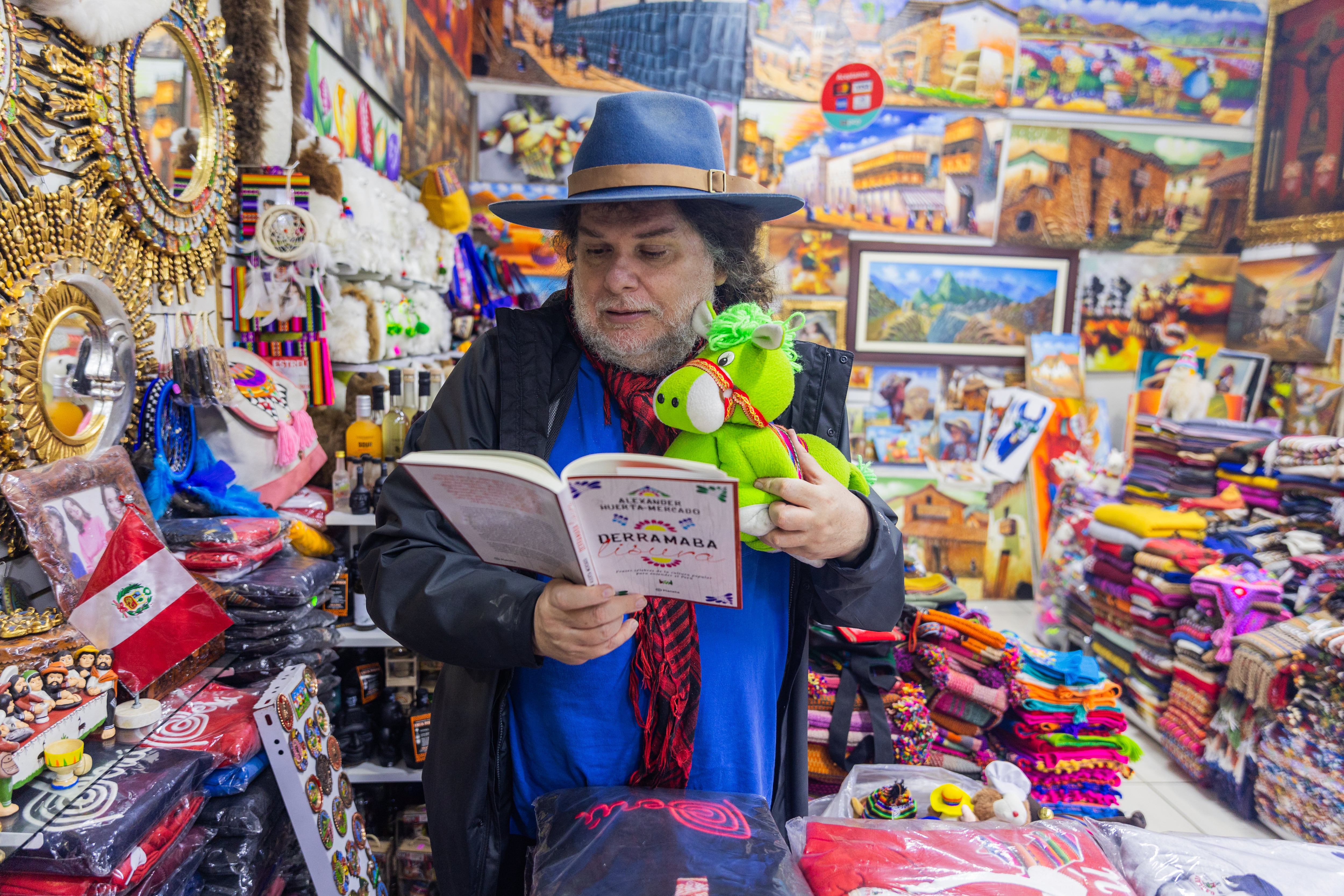 Alexander Mercado-Huerta, durante un recorrido por el centro de Lima, Perú, el día 25 de julio de 2024.