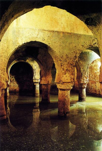 Cisterna almohade en Cáceres.