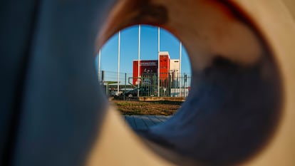 Fábrica de Mahou, este martes en Alovera.