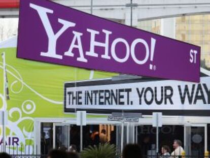 El stand de Yahoo en la feria de la Electr&oacute;nica de Las Vegas (EE UU) en 2008