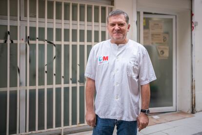 Javier Torre, de 63 años y médico de familia en el centro de salud Palma Norte, en el barrio de Malasaña. 
