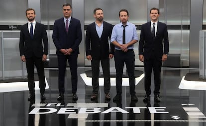 Los cinco candidatos a presidir el Gobierno en el debate electoral de este lunes.