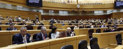 IVista general del Senado con distintas sillas vac&iacute;as. 