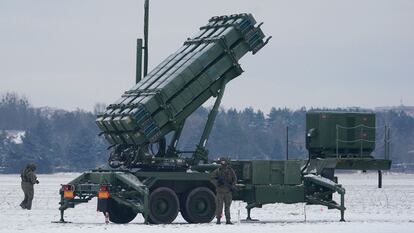 Batería de misiles Patriot desplegada en el aeropuerto de Varosvia (Polonia) en febrero del año pasado.