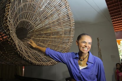 Marina Silva, durante la visita a una reserva natural en Manaos (Brasil), en 2014.