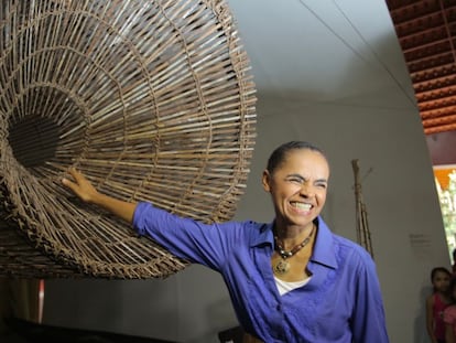 Marina Silva, durante la visita a una reserva natural en Manaos (Brasil), en 2014.