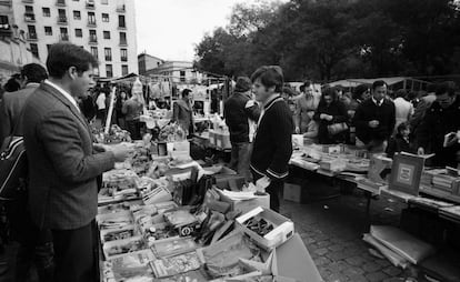 La filosofía del Rastro: desechable, no inservible. De todo se puede encontrar.