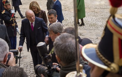 El rey emérito acompañado de la infanta Cristina.
