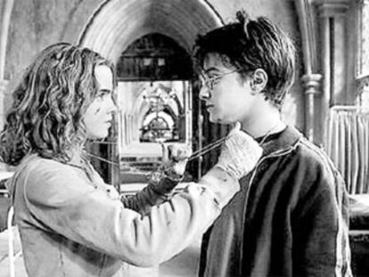 Emma Watson y Daniel Radcliffe, en una escena de <i>Harry Potter y el prisionero de Azkaban.</i>