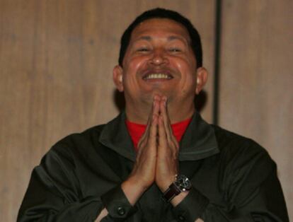 El presidente venezolano Hugo Chávez mientras participa en un acto.