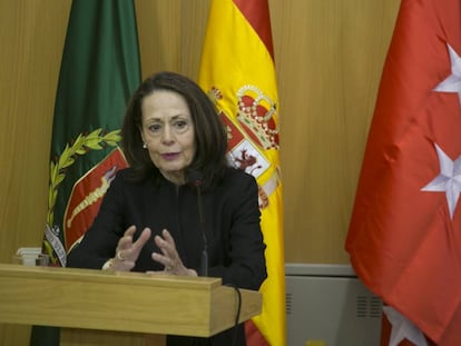 La directora del Centro de Estudios Políticos y Constitucionales, Yolanda Gómez Sánchez, durante su intervención. 